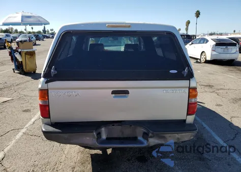 2001 Toyota Tacoma из США, поврежденный, VIN 5TENL42N61Z751733